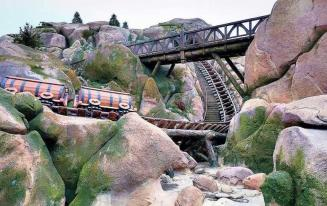 上海迪士尼梦幻世界 - Shanghai Disneyland Fantasyland